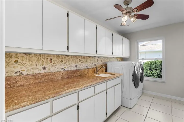 2377 Kings Lake Blvd, Naples, Florida 34112
