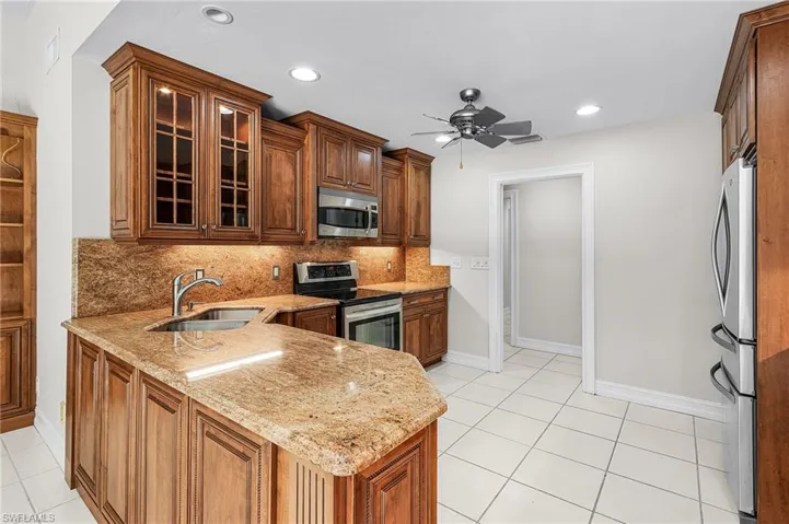 2377 Kings Lake Blvd, Naples, Florida 34112