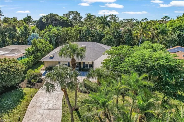 2377 Kings Lake Blvd, Naples, Florida 34112