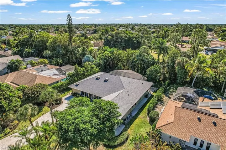 2377 Kings Lake Blvd, Naples, Florida 34112