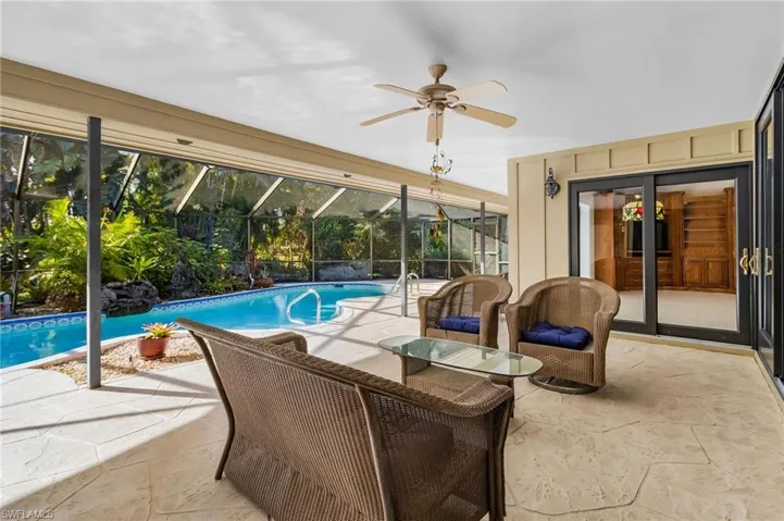 2377 Kings Lake Blvd, Naples, Florida 34112