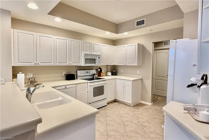 3455 Laurel Greens Ln S 103, Naples, Florida 34119