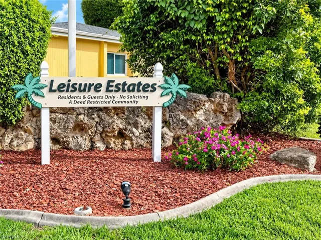 8381 Antigua Ct, Fort Myers, Florida 33907