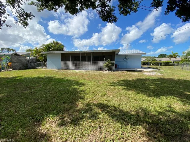 11310 Linda Loma Dr, Fort Myers, Florida 33908