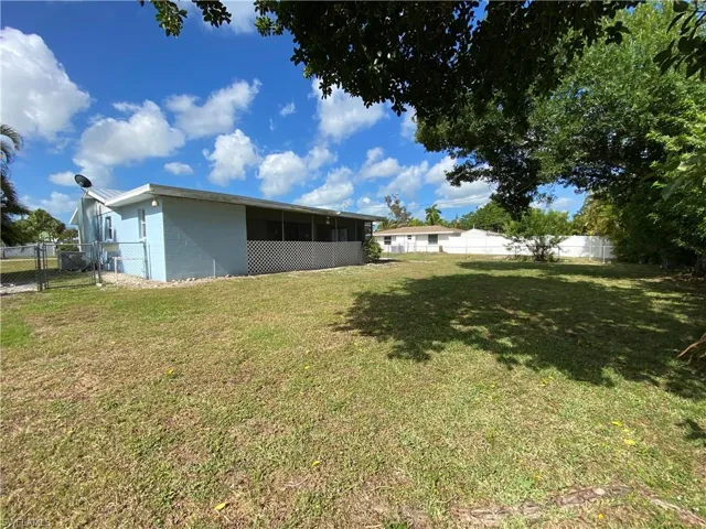 11310 Linda Loma Dr, Fort Myers, Florida 33908