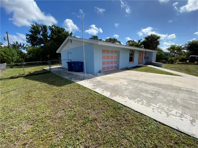 11310 Linda Loma Dr, Fort Myers, Florida 33908