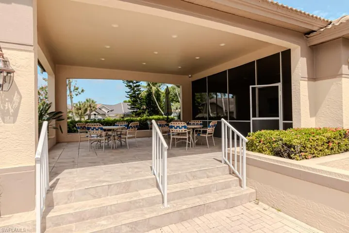Entrance to clubhouse