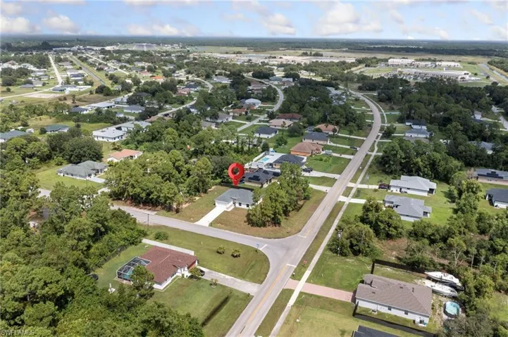 Birds eye view of property