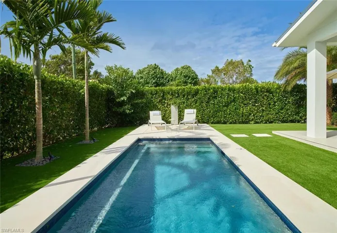 1218 14th Ave N, Naples, Florida 34102