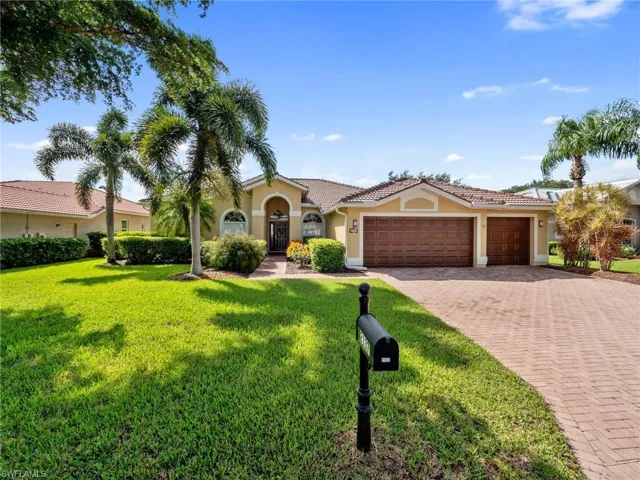 2137  Berkley  WAY, Lehigh Acres, FL 33973