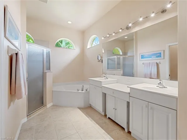 2137  Berkley  WAY, Lehigh Acres, FL 33973
