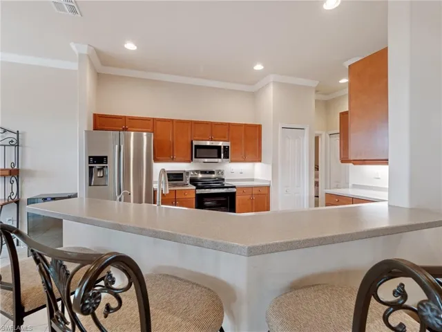 2137  Berkley  WAY, Lehigh Acres, FL 33973