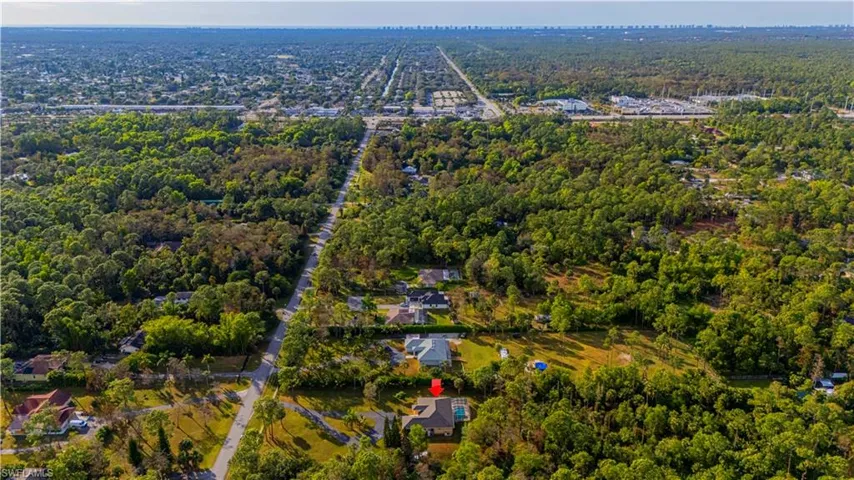 Birds eye view of property