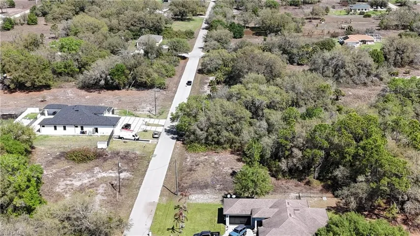 Aerial view of property and surrounding area