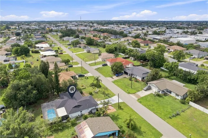1432 Se 11th St, Cape Coral, Florida 33990