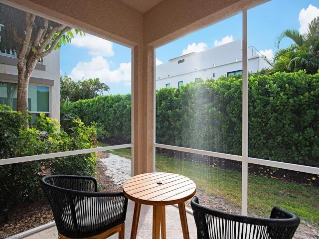 149  Colonade  CIR, Naples, FL 34103