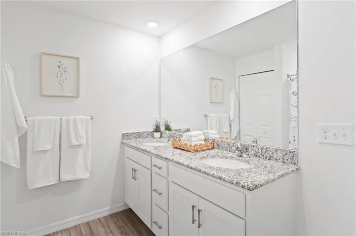 1900 Nw 21st Ter, Cape Coral, Florida 33993