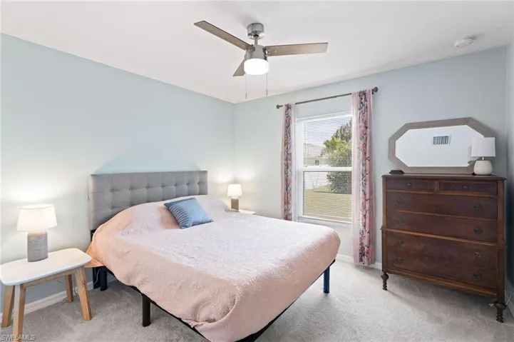 1900 Nw 21st Ter, Cape Coral, Florida 33993