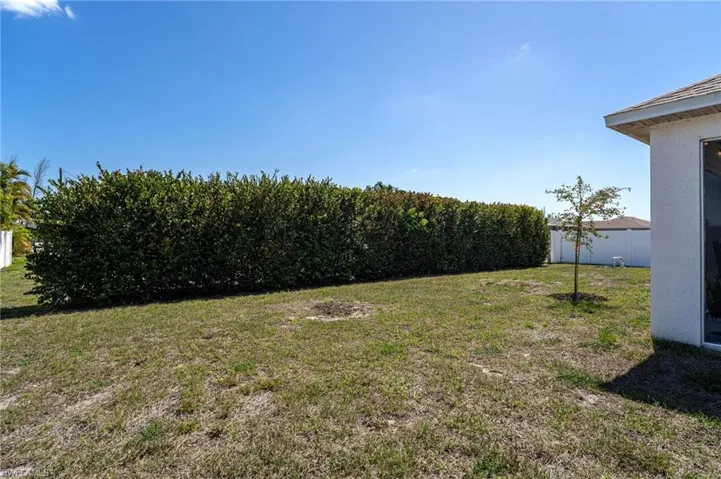 1900 Nw 21st Ter, Cape Coral, Florida 33993