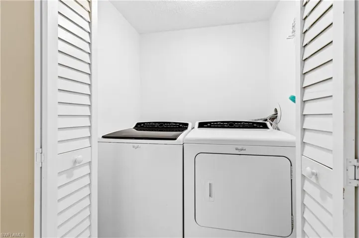 Full-Size Washer & Dryer