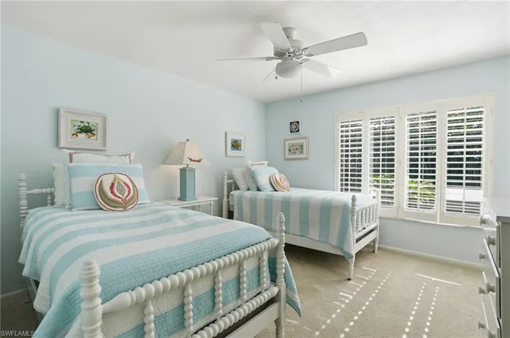 5950  Pelican Bay  BLVD, Naples, FL 34108