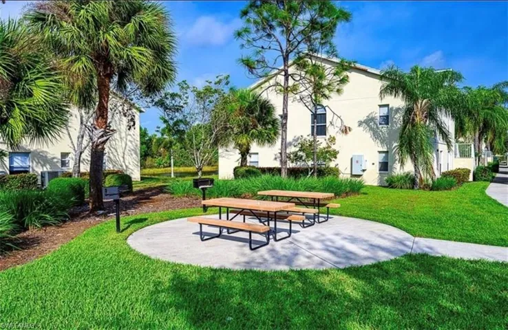 4985 Sandra Bay Dr 203, Naples, Florida 34109