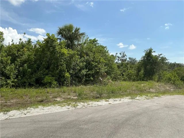 5413 Lee St, Lehigh Acres, Florida 33971