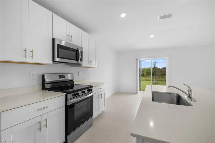 4087 Lattuca Ln, North Fort Myers, Florida 33917