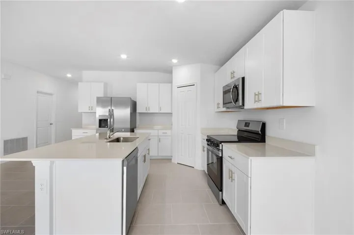 4087 Lattuca Ln, North Fort Myers, Florida 33917