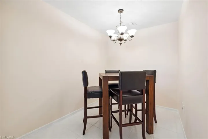 14815  Laguna  DR, Fort Myers, FL 33908