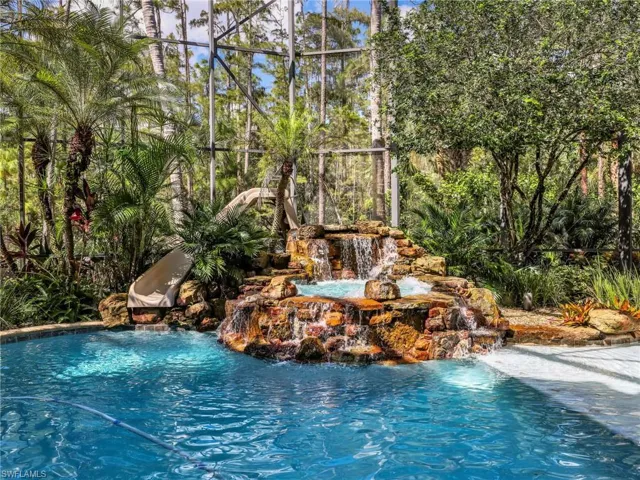 11544 Glen Oak Ct, Estero, Florida 33928