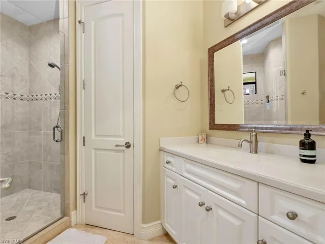 11544 Glen Oak Ct, Estero, Florida 33928