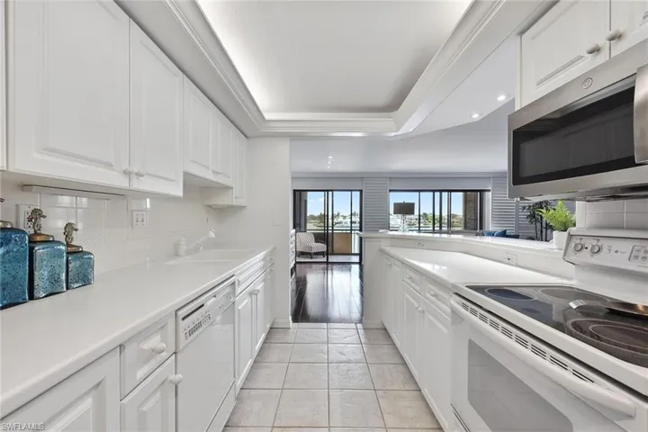 3430 Gulf Shore Blvd N # 3d, Naples Fl 34103