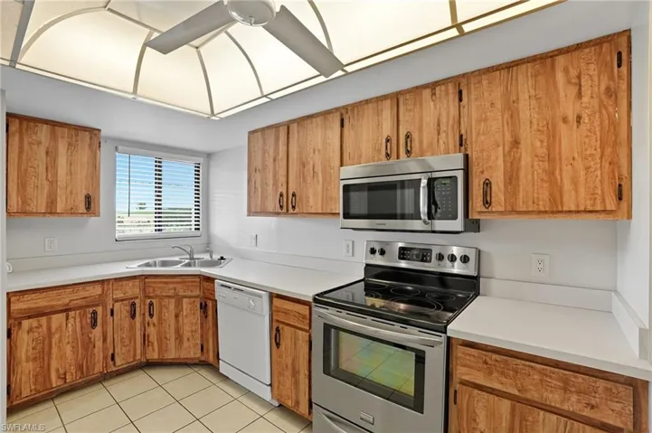 1203 Sw 48th Ter # 202, Cape Coral, Florida 33914