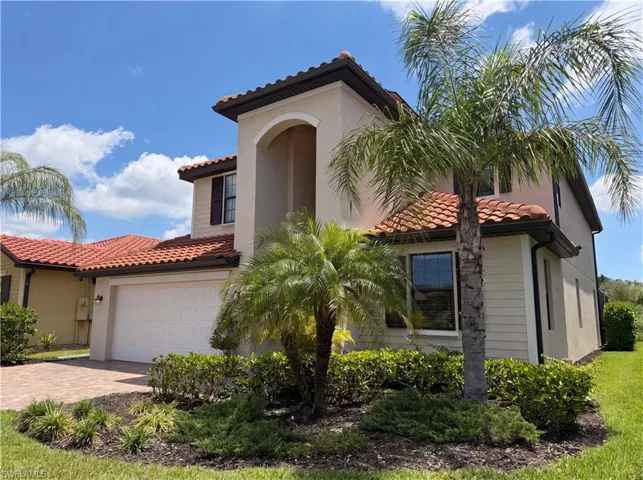 1588  Vizcaya  LN, Naples, FL 34113