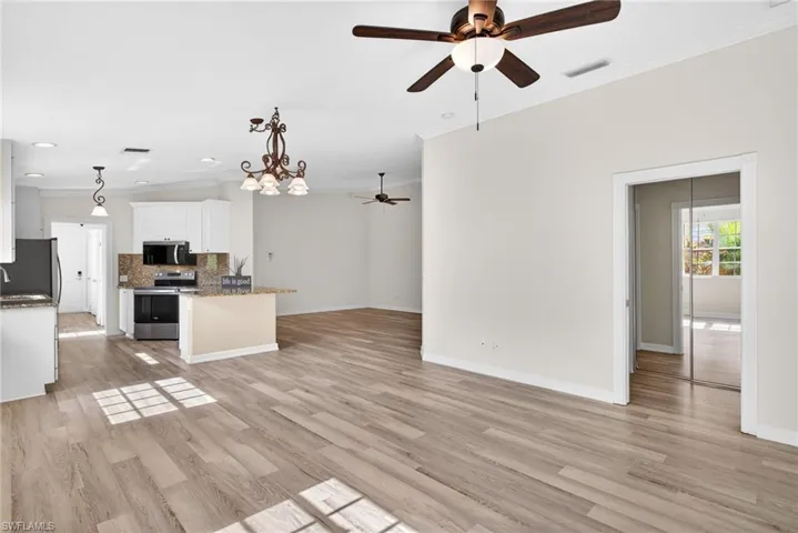 Dining/Kitchen