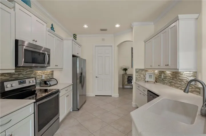 12417 Chrasfield Chase, Fort Myers, Florida 33913
