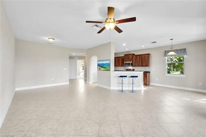 9557  Ironstone  TER, Naples, FL 34120