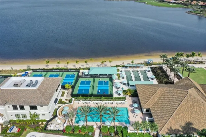 9557  Ironstone  TER, Naples, FL 34120
