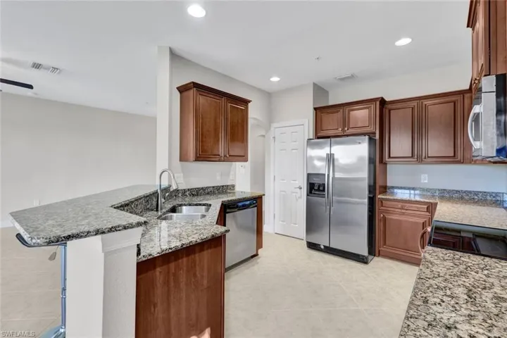 9557  Ironstone  TER, Naples, FL 34120