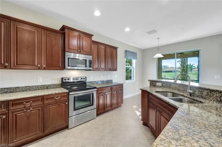 9557  Ironstone  TER, Naples, FL 34120