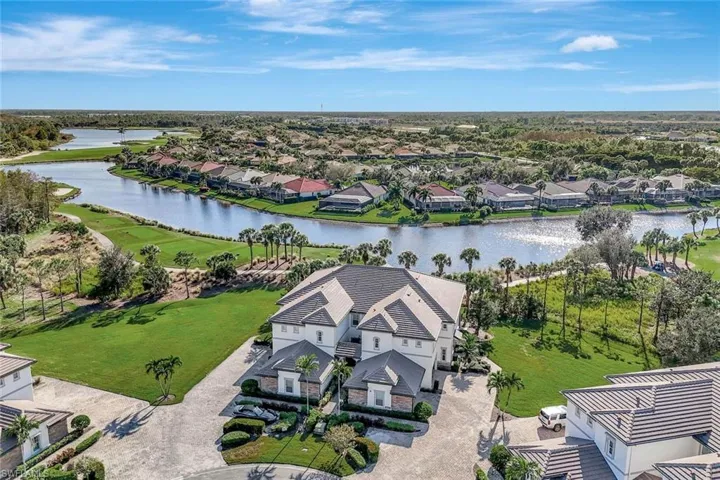 9557  Ironstone  TER, Naples, FL 34120