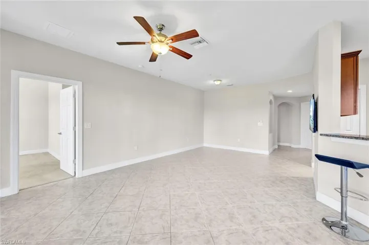 9557  Ironstone  TER, Naples, FL 34120