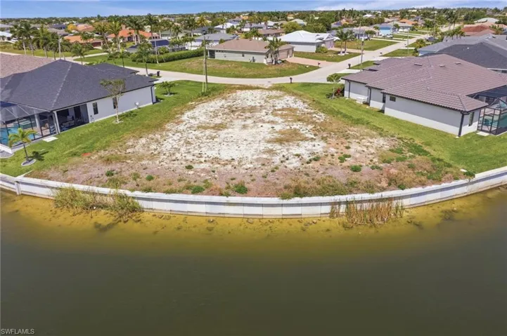 2222 Sw 31st Ln, Cape Coral, Florida 33914