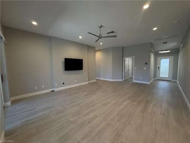 7080 Timberland Cir, Naples, Florida 34109