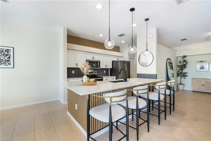 9512 Blue Stone Cir, Fort Myers, Florida 33913