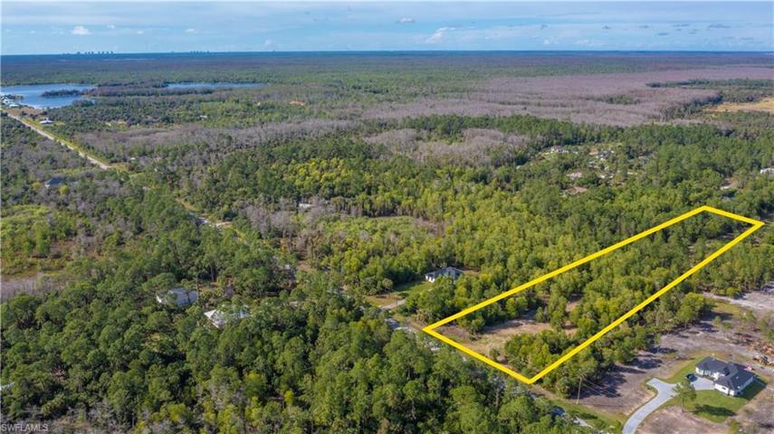 489 Shady Hollow BLVD E, NAPLES FL 34120