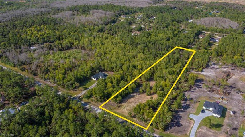 489 Shady Hollow BLVD E, NAPLES FL 34120