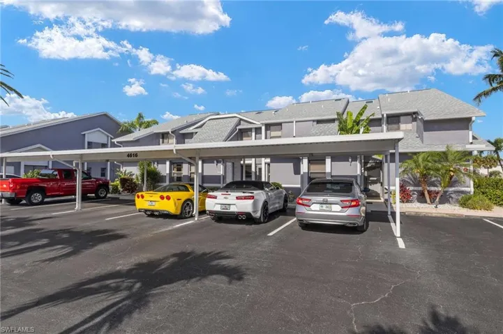 4616 SE 5th  PL, Cape Coral, FL 33904