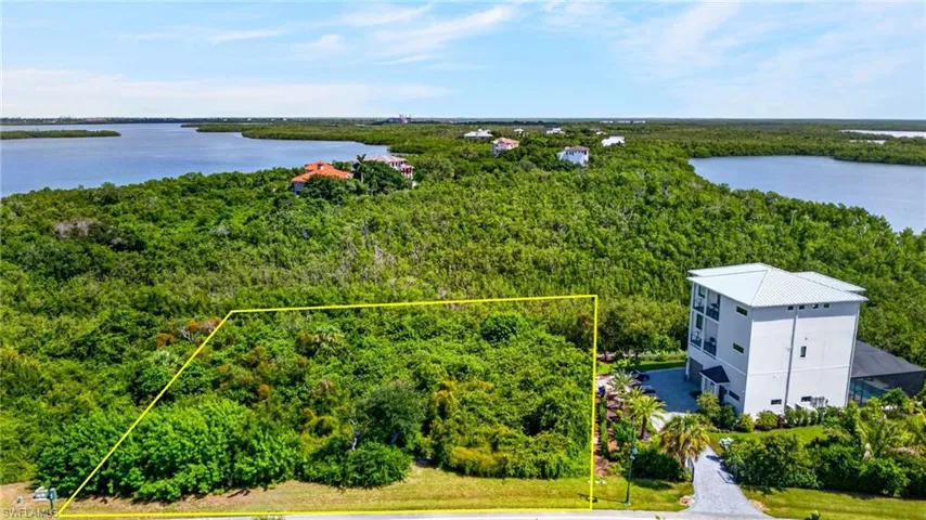 1065 Blue Hill Creek Dr, Marco Island, Florida 34145